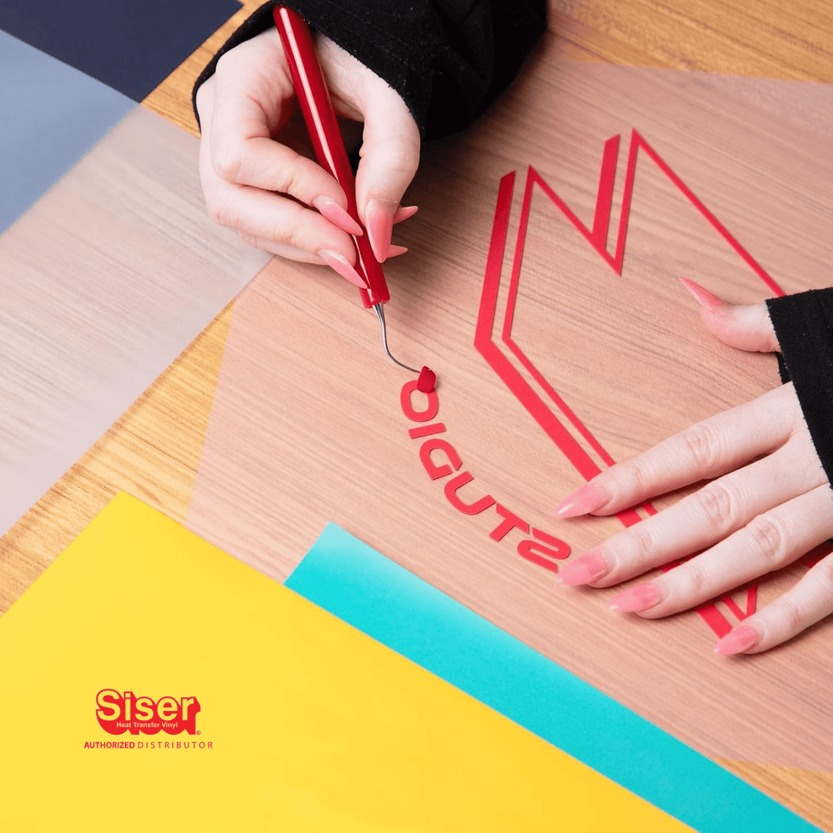 Siser - Siser Brick® 600 Vinil Textil Térmico | Red | Ancho 20" - Promo Viniles Panamá