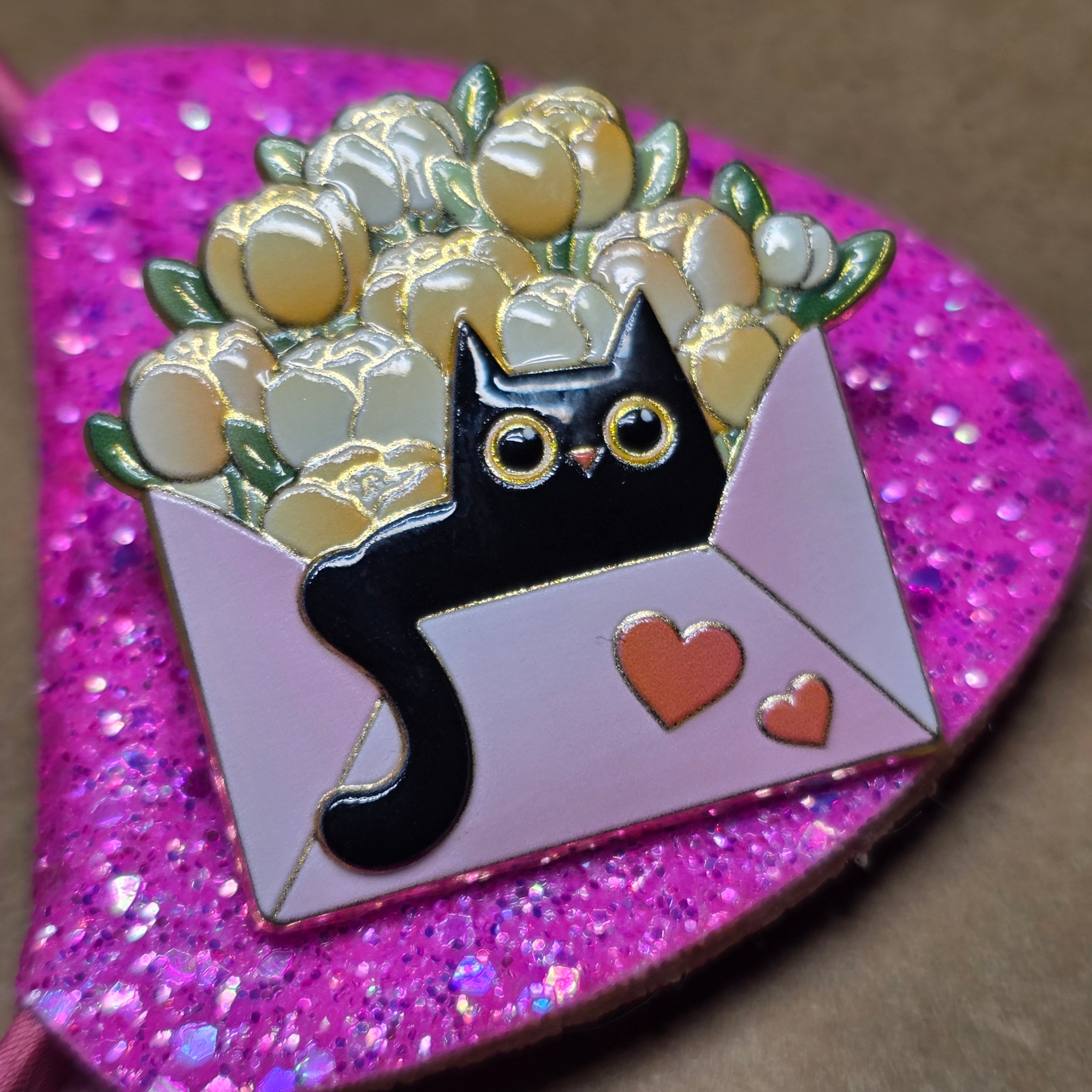 Pines de Metal | Black Cat Flowers